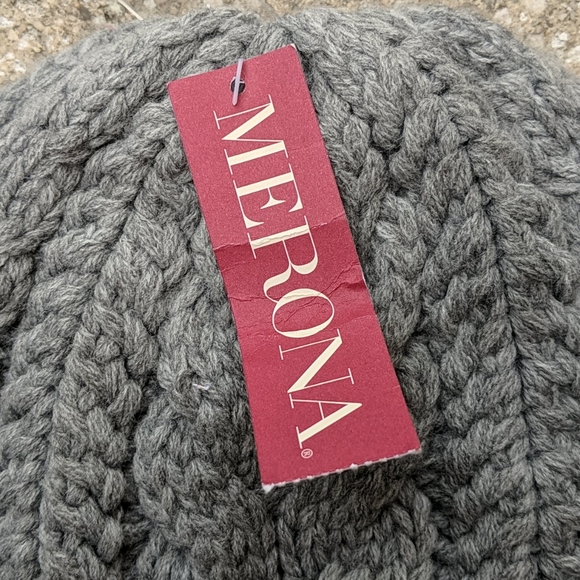 🌟 Merona Gray Beanie Hat - Picture 2 of 4